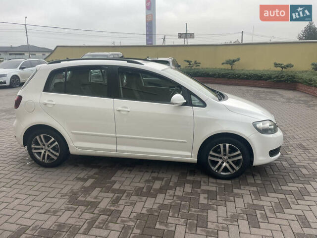 Белый Фольксваген Гольф Плюс, объемом двигателя 1.6 л и пробегом 236 тыс. км за 7500 $, фото 9 на Automoto.ua