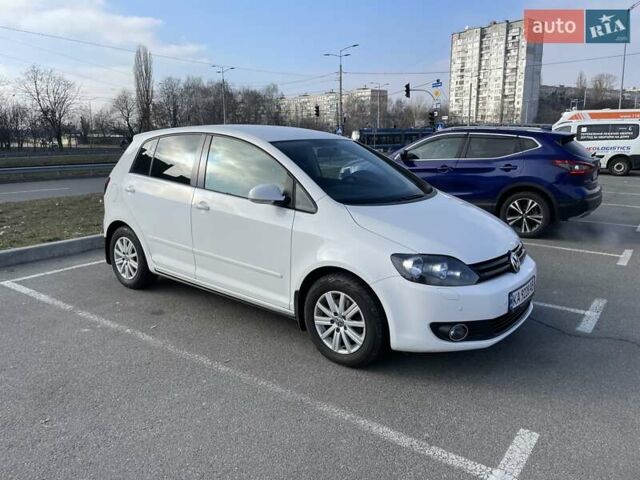 Белый Фольксваген Гольф Плюс, объемом двигателя 1.39 л и пробегом 122 тыс. км за 8250 $, фото 10 на Automoto.ua
