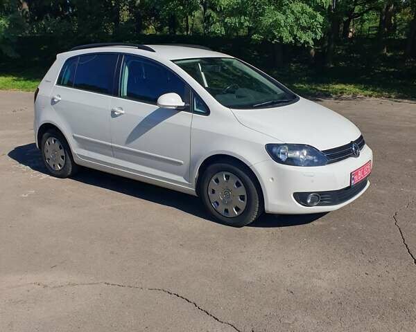 Білий Фольксваген Golf Plus, об'ємом двигуна 1.6 л та пробігом 243 тис. км за 8700 $, фото 2 на Automoto.ua