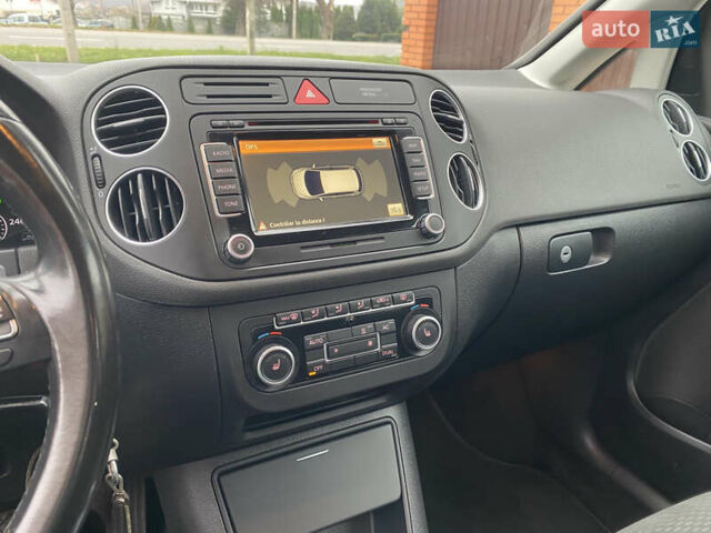Білий Фольксваген Golf Plus, об'ємом двигуна 1.4 л та пробігом 182 тис. км за 9399 $, фото 26 на Automoto.ua