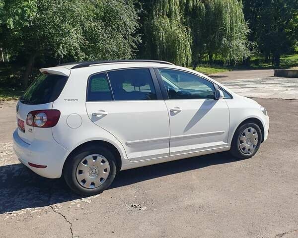 Білий Фольксваген Golf Plus, об'ємом двигуна 1.6 л та пробігом 243 тис. км за 8700 $, фото 11 на Automoto.ua