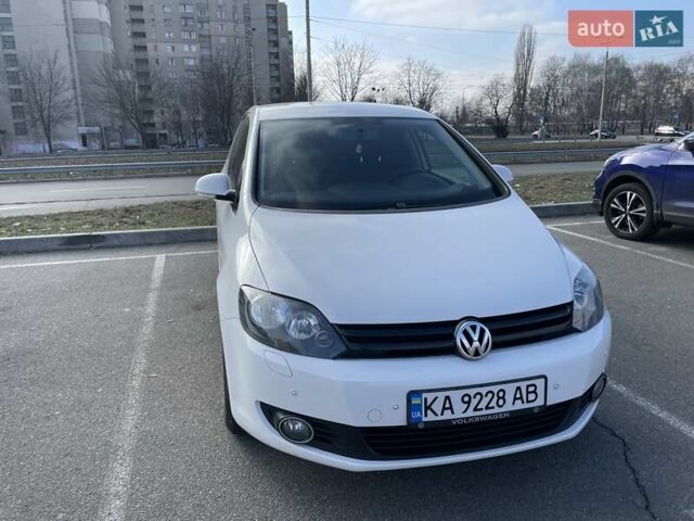 Белый Фольксваген Гольф Плюс, объемом двигателя 1.39 л и пробегом 122 тыс. км за 8250 $, фото 12 на Automoto.ua