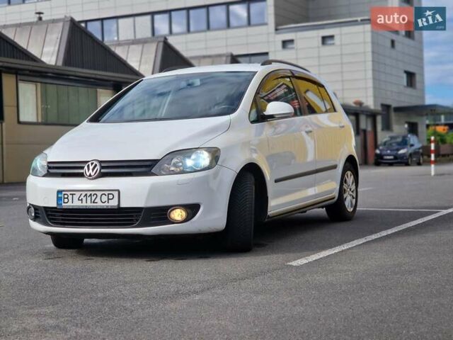 Белый Фольксваген Гольф Плюс, объемом двигателя 1.4 л и пробегом 161 тыс. км за 7019 $, фото 4 на Automoto.ua
