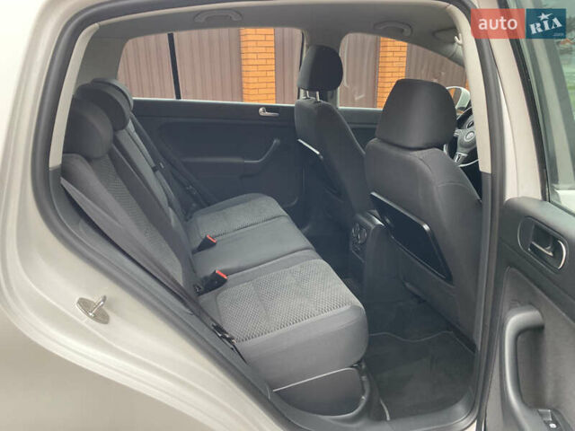 Білий Фольксваген Golf Plus, об'ємом двигуна 1.4 л та пробігом 182 тис. км за 9399 $, фото 43 на Automoto.ua