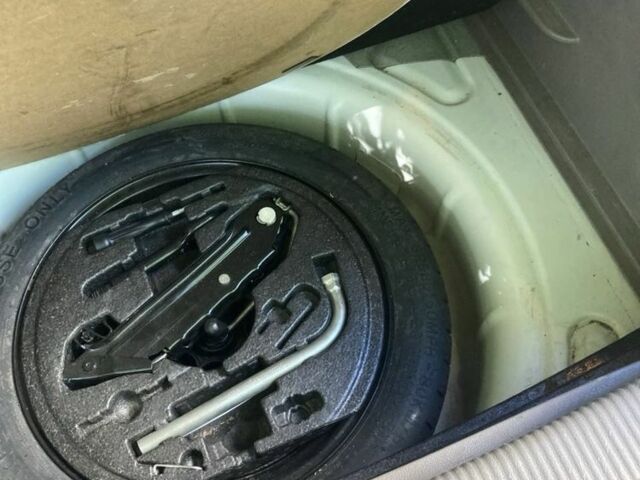 Фольксваген Golf Plus 2011 у Кропивницькому (Кіровограді) на Automoto.ua Білий Фольксваген Golf Plus, об'ємом двигуна 1.6 л та пробігом 130 тис. км за 9800 $, фото 3 на Automoto.ua