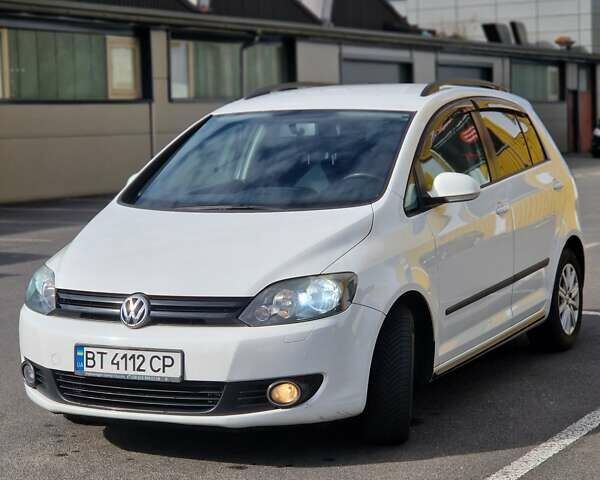 Белый Фольксваген Гольф Плюс, объемом двигателя 1.4 л и пробегом 161 тыс. км за 7019 $, фото 11 на Automoto.ua