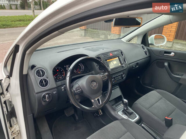 Білий Фольксваген Golf Plus, об'ємом двигуна 1.4 л та пробігом 182 тис. км за 9399 $, фото 20 на Automoto.ua