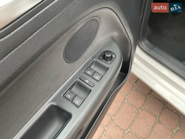 Білий Фольксваген Golf Plus, об'ємом двигуна 1.4 л та пробігом 182 тис. км за 9399 $, фото 17 на Automoto.ua