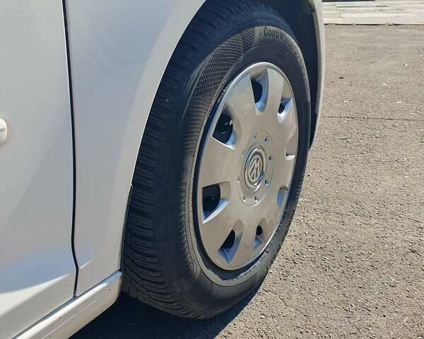 Білий Фольксваген Golf Plus, об'ємом двигуна 1.6 л та пробігом 243 тис. км за 8700 $, фото 16 на Automoto.ua