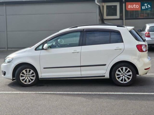 Белый Фольксваген Гольф Плюс, объемом двигателя 1.4 л и пробегом 161 тыс. км за 7019 $, фото 2 на Automoto.ua