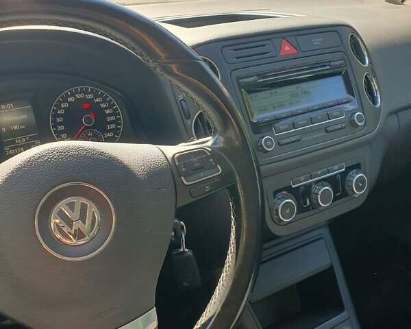 Білий Фольксваген Golf Plus, об'ємом двигуна 1.6 л та пробігом 243 тис. км за 8700 $, фото 41 на Automoto.ua