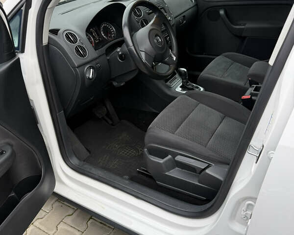 Белый Фольксваген Гольф Плюс, объемом двигателя 1.4 л и пробегом 185 тыс. км за 9200 $, фото 8 на Automoto.ua