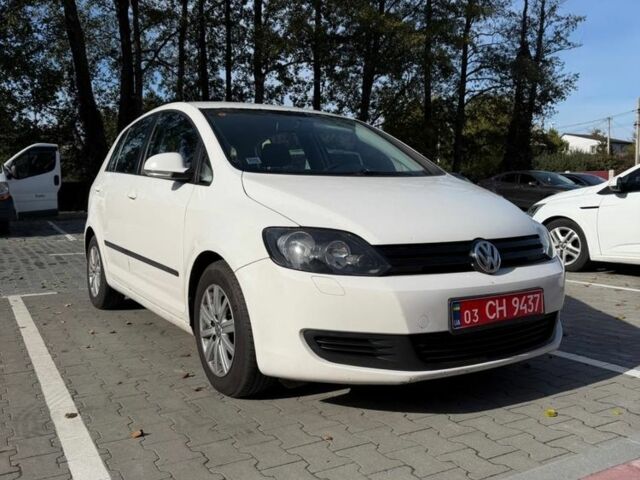 Білий Фольксваген Golf Plus, об'ємом двигуна 1.4 л та пробігом 196 тис. км за 3507 $, фото 2 на Automoto.ua