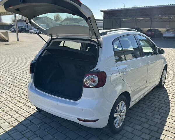 Белый Фольксваген Гольф Плюс, объемом двигателя 1.4 л и пробегом 171 тыс. км за 8990 $, фото 5 на Automoto.ua