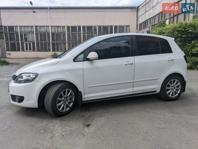 Білий Фольксваген Golf Plus, об'ємом двигуна 1.6 л та пробігом 300 тис. км за 10200 $, фото 7 на Automoto.ua