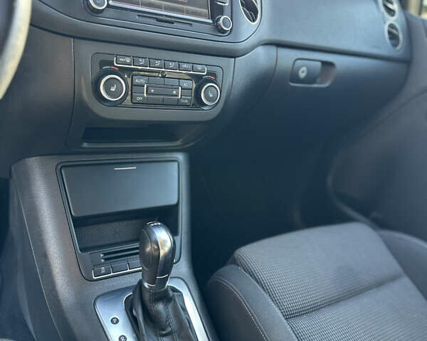 Белый Фольксваген Гольф Плюс, объемом двигателя 1.4 л и пробегом 171 тыс. км за 8990 $, фото 21 на Automoto.ua