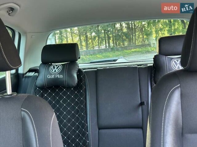 Белый Фольксваген Гольф Плюс, объемом двигателя 1.6 л и пробегом 353 тыс. км за 9500 $, фото 6 на Automoto.ua