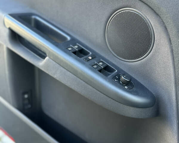 Белый Фольксваген Гольф Плюс, объемом двигателя 1.4 л и пробегом 171 тыс. км за 8990 $, фото 24 на Automoto.ua