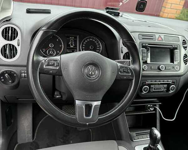 Білий Фольксваген Golf Plus, об'ємом двигуна 1.6 л та пробігом 170 тис. км за 12800 $, фото 5 на Automoto.ua