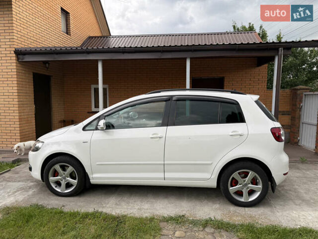 Білий Фольксваген Golf Plus, об'ємом двигуна 1.6 л та пробігом 170 тис. км за 12800 $, фото 1 на Automoto.ua