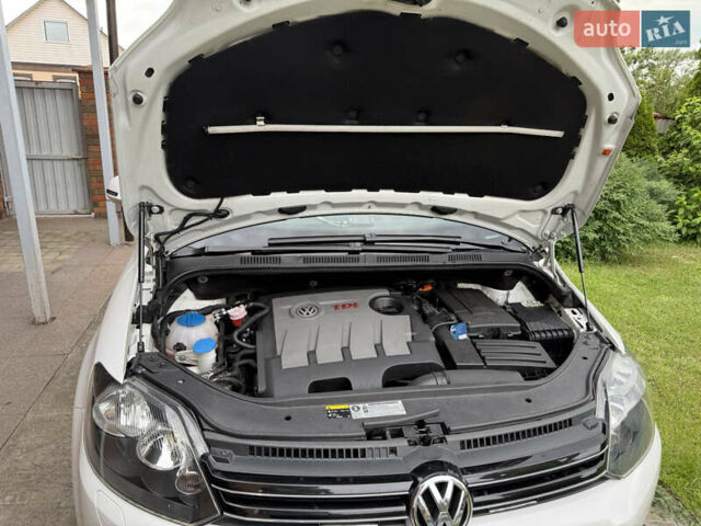Білий Фольксваген Golf Plus, об'ємом двигуна 1.6 л та пробігом 170 тис. км за 12800 $, фото 4 на Automoto.ua