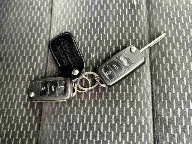 Белый Фольксваген Гольф Плюс, объемом двигателя 1.4 л и пробегом 185 тыс. км за 9200 $, фото 12 на Automoto.ua