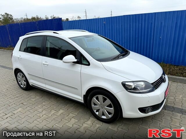 Белый Фольксваген Гольф Плюс, объемом двигателя 1.4 л и пробегом 185 тыс. км за 9200 $, фото 1 на Automoto.ua
