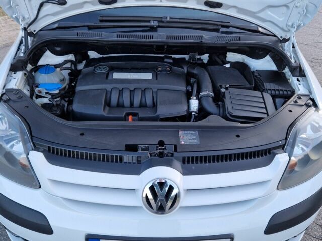 Білий Фольксваген Golf Plus, об'ємом двигуна 1.6 л та пробігом 216 тис. км за 6750 $, фото 20 на Automoto.ua