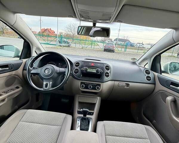 Бежевий Фольксваген Golf Plus, об'ємом двигуна 1.4 л та пробігом 188 тис. км за 7999 $, фото 28 на Automoto.ua