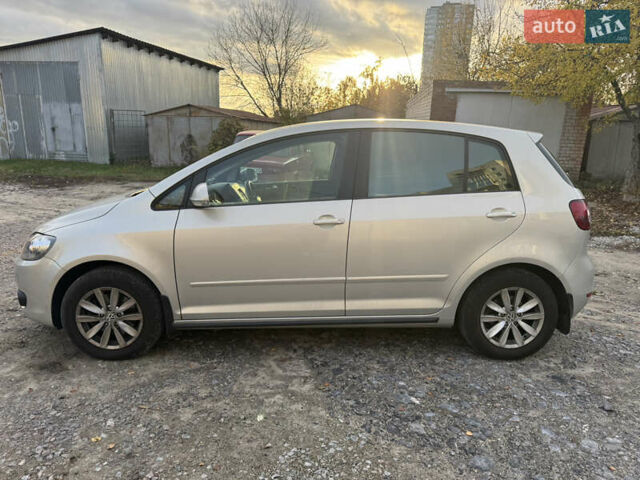 Бежевий Фольксваген Golf Plus, об'ємом двигуна 1.4 л та пробігом 116 тис. км за 9000 $, фото 4 на Automoto.ua