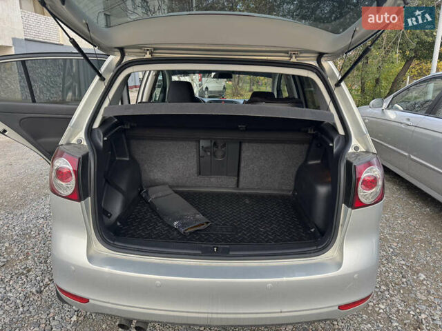 Бежевий Фольксваген Golf Plus, об'ємом двигуна 1.4 л та пробігом 116 тис. км за 9000 $, фото 23 на Automoto.ua