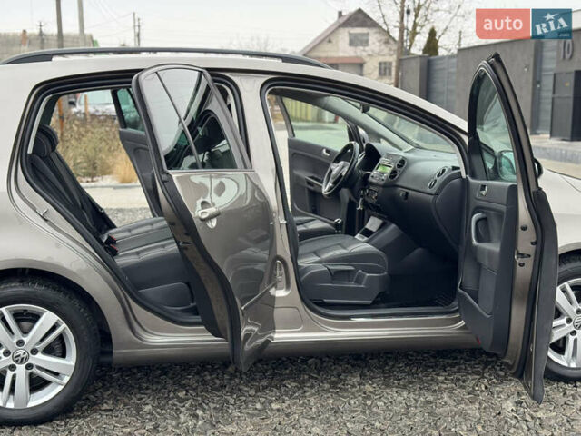 Бежевый Фольксваген Гольф Плюс, объемом двигателя 1.4 л и пробегом 192 тыс. км за 8300 $, фото 19 на Automoto.ua