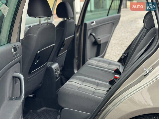 Бежевый Фольксваген Гольф Плюс, объемом двигателя 1.4 л и пробегом 192 тыс. км за 8300 $, фото 22 на Automoto.ua