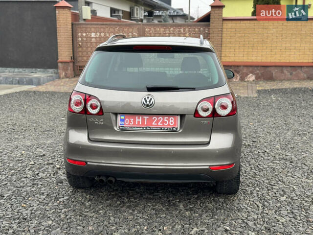 Бежевый Фольксваген Гольф Плюс, объемом двигателя 1.4 л и пробегом 192 тыс. км за 8300 $, фото 15 на Automoto.ua