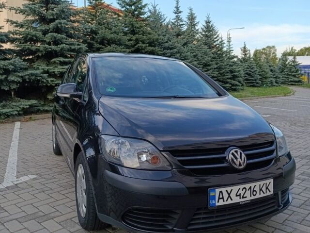 Черный Фольксваген Гольф Плюс, объемом двигателя 1.4 л и пробегом 330 тыс. км за 4700 $, фото 9 на Automoto.ua