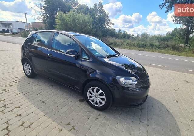 Черный Фольксваген Гольф Плюс, объемом двигателя 1.4 л и пробегом 197 тыс. км за 5550 $, фото 3 на Automoto.ua