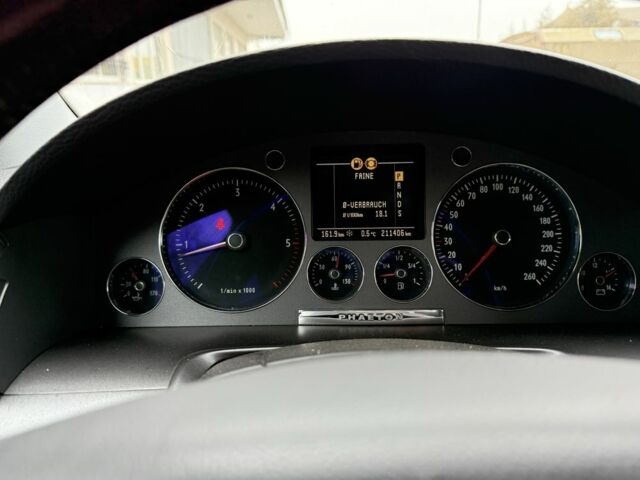 Черный Фольксваген Гольф Плюс, объемом двигателя 3 л и пробегом 158 тыс. км за 7999 $, фото 8 на Automoto.ua