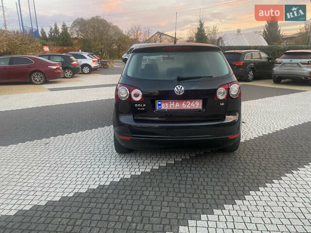 Черный Фольксваген Гольф Плюс, объемом двигателя 1.6 л и пробегом 204 тыс. км за 5450 $, фото 6 на Automoto.ua
