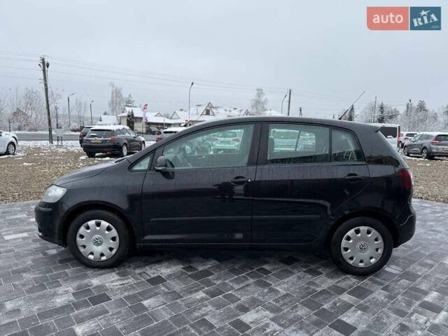 Черный Фольксваген Гольф Плюс, объемом двигателя 0 л и пробегом 243 тыс. км за 5399 $, фото 4 на Automoto.ua