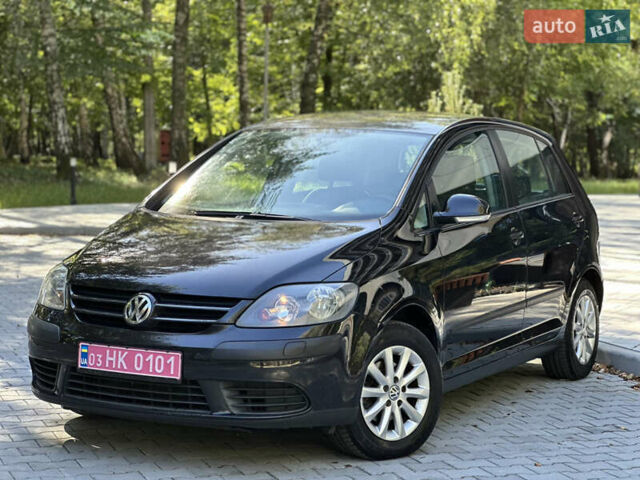 Черный Фольксваген Гольф Плюс, объемом двигателя 1.4 л и пробегом 250 тыс. км за 5399 $, фото 9 на Automoto.ua