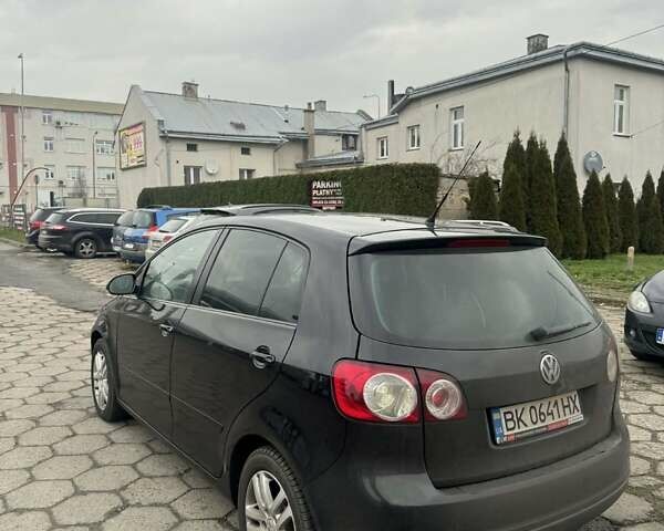 Чорний Фольксваген Golf Plus, об'ємом двигуна 1.6 л та пробігом 200 тис. км за 5000 $, фото 6 на Automoto.ua