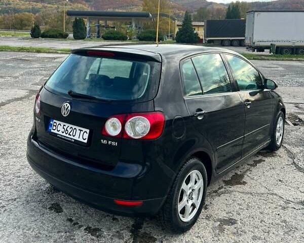 Черный Фольксваген Гольф Плюс, объемом двигателя 1.6 л и пробегом 182 тыс. км за 5200 $, фото 2 на Automoto.ua