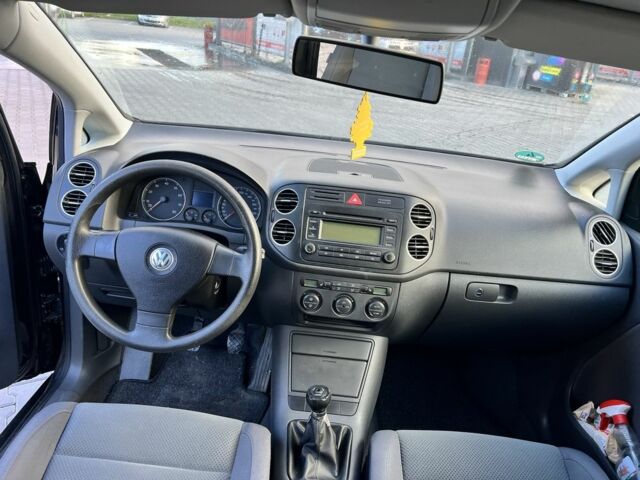 Чорний Фольксваген Golf Plus, об'ємом двигуна 1.6 л та пробігом 182 тис. км за 5300 $, фото 7 на Automoto.ua