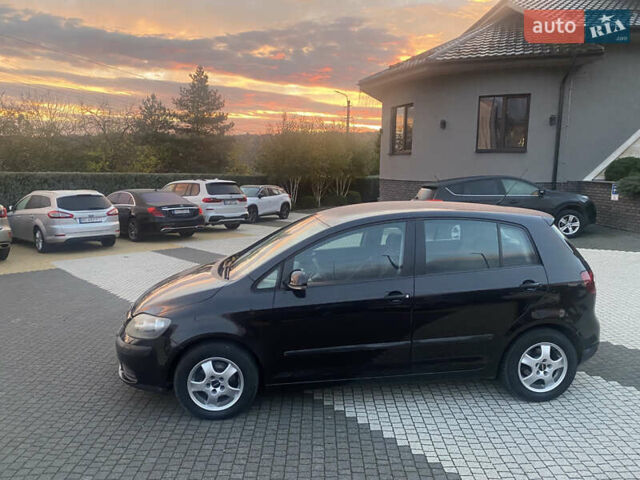 Черный Фольксваген Гольф Плюс, объемом двигателя 1.6 л и пробегом 204 тыс. км за 5450 $, фото 11 на Automoto.ua