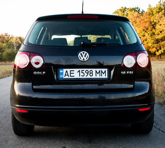 Черный Фольксваген Гольф Плюс, объемом двигателя 1.6 л и пробегом 280 тыс. км за 6500 $, фото 2 на Automoto.ua