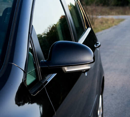 Черный Фольксваген Гольф Плюс, объемом двигателя 1.6 л и пробегом 280 тыс. км за 6500 $, фото 5 на Automoto.ua