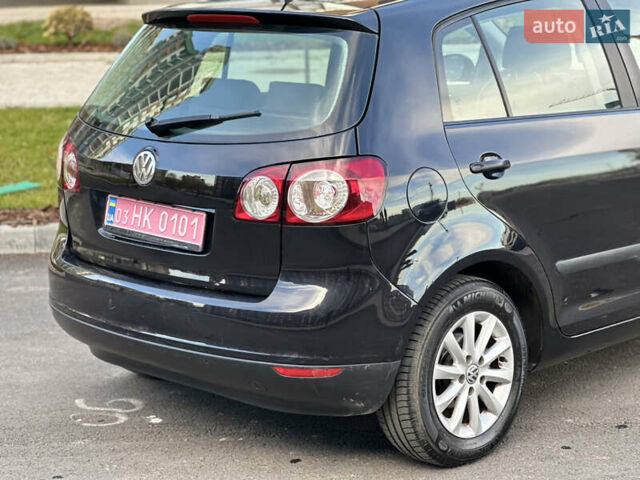 Черный Фольксваген Гольф Плюс, объемом двигателя 1.4 л и пробегом 250 тыс. км за 4999 $, фото 18 на Automoto.ua