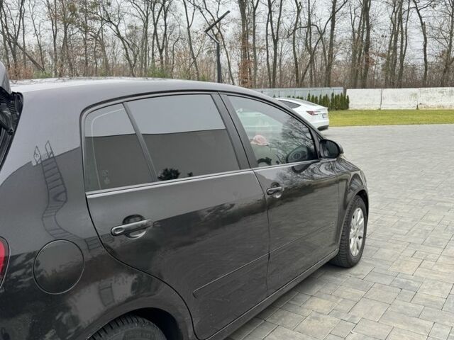 Черный Фольксваген Гольф Плюс, объемом двигателя 1.9 л и пробегом 275 тыс. км за 5300 $, фото 4 на Automoto.ua