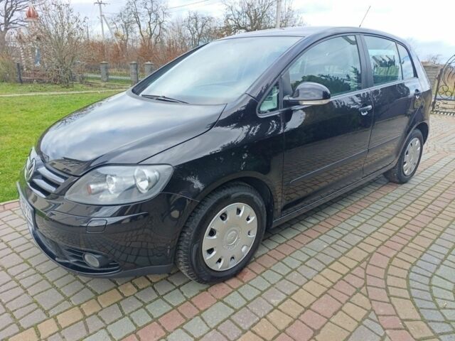 Черный Фольксваген Гольф Плюс, объемом двигателя 1.4 л и пробегом 243 тыс. км за 5250 $, фото 1 на Automoto.ua