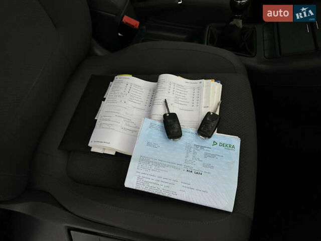 Чорний Фольксваген Golf Plus, об'ємом двигуна 1.4 л та пробігом 235 тис. км за 5400 $, фото 47 на Automoto.ua